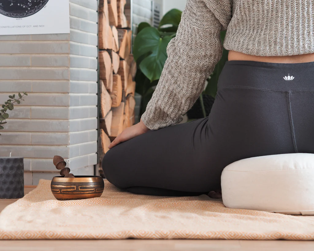 Comment choisir et utiliser un mantra à réciter en méditation